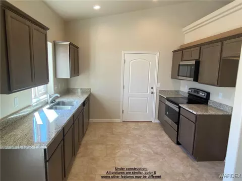 3301 E Farm Crest Ave, Kingman, AZ 86409 photo 9