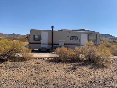 662 S Bosque, Golden Valley, AZ 86413