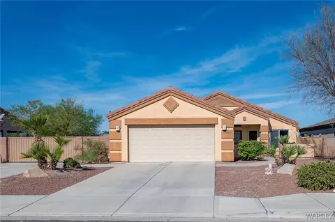 2709 Discovery Rd, Bullhead City, AZ 86442