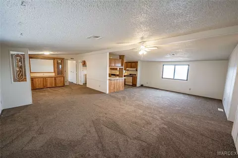 9451 N Cowbelle Ave, Kingman, AZ 86401