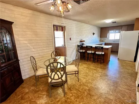 590 E Beverly Ave, Kingman, AZ 86409 photo 9