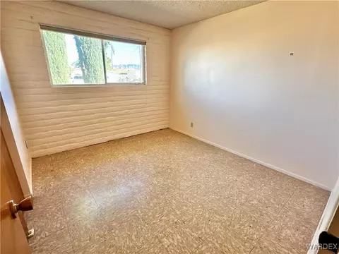 590 E Beverly Ave, Kingman, AZ 86409 photo 19