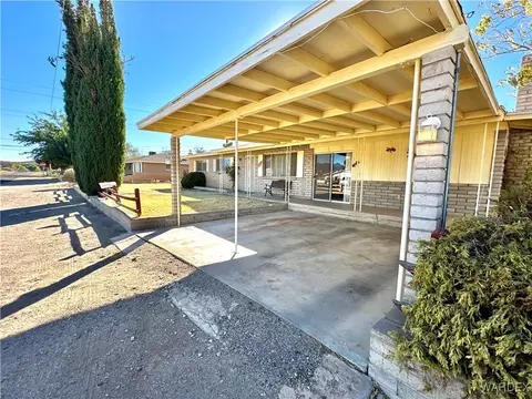 590 E Beverly Ave, Kingman, AZ 86409 photo 2