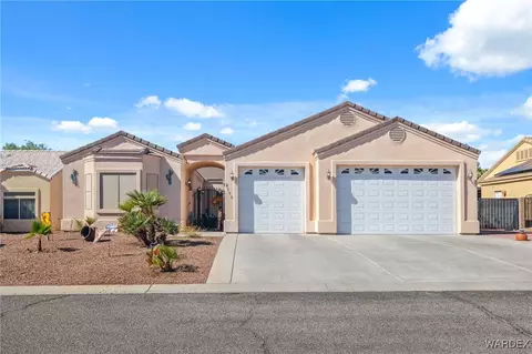 2112 E Sandtrap Ln, Fort Mohave, AZ 86426
