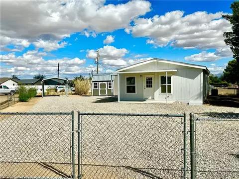 1545 Devlin Ct, Kingman, AZ 86409 photo 2