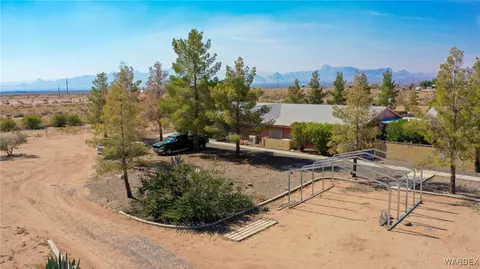 955 S Colorado Rd, Golden Valley, AZ 86413