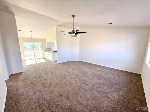7698 E Silver Concho Ct, Kingman, AZ 86401 photo 5