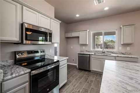 1645 E Devlin Ave, Kingman, AZ 86409 photo 17