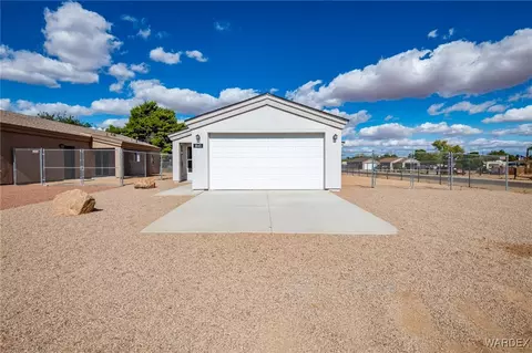 1645 E Devlin Ave, Kingman, AZ 86409 photo 4