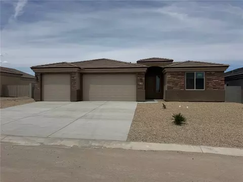 2185 E Twins Dr, Fort Mohave, AZ 86426