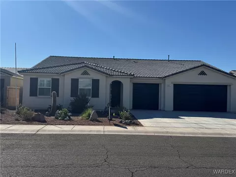 512 Wagon Wheel Dr, Bullhead City, AZ 86442