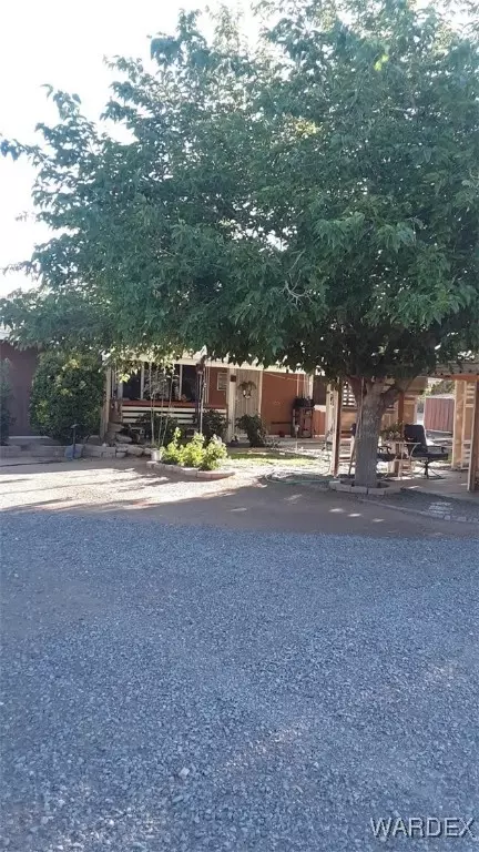 5516 W Crystal Dr, Golden Valley, AZ 86413