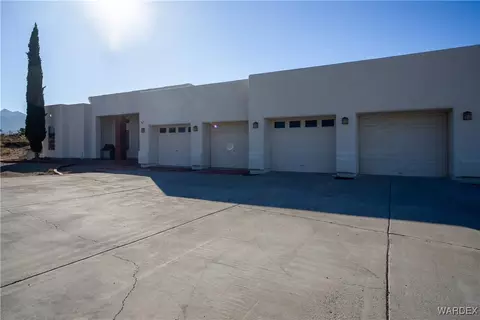3490 E Lawman Dr, Kingman, AZ 86401