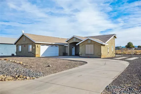 7861 E Larkspur Dr, Kingman, AZ 86409