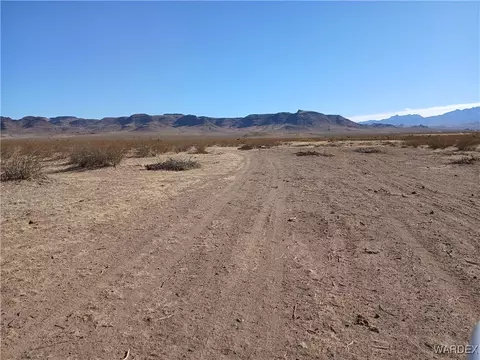 00 Hope Rd, Golden Valley, AZ 86413