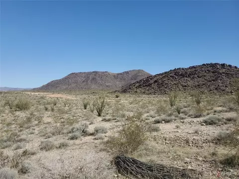 lot5 S Aripine Rd, Yucca, AZ 86438