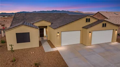 6303 S Lago Grande Dr, Fort Mohave, AZ 86426