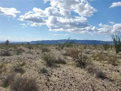 lot2 S Rose Well Rd, Yucca, AZ 86438