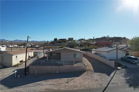 220 Palm Ave, Bullhead City, AZ 86429