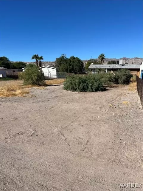 1995 E Riverbend Cir, Bullhead City, AZ 86442