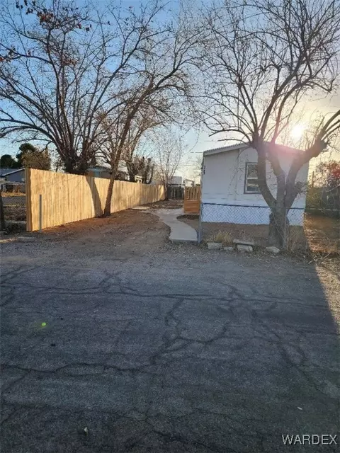 3550 E Cardinal Ln, Kingman, AZ 86409