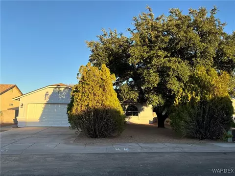 3940 Lindsey Ave, Kingman, AZ 86409