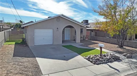 2742 Chambers Ave, Kingman, AZ 86401