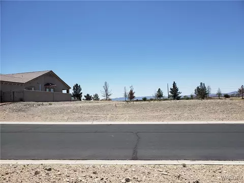 2096 E Calle Serena, Fort Mohave, AZ 86426