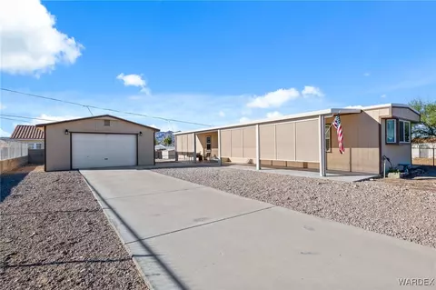 1551 Palma Rd, Bullhead City, AZ 86442