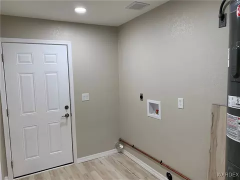 2765 E Mcvicar Ave, Kingman, AZ 86409 photo 17