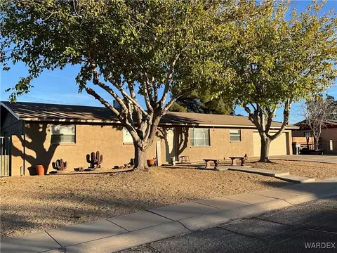 3714 N Moore St, Kingman, AZ 86409
