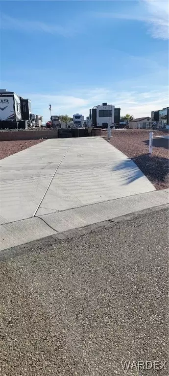 2340 Alamogordo Ln, Bullhead City, AZ 86442