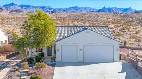 3553 Indian Hill Dr, Bullhead City, AZ 86429