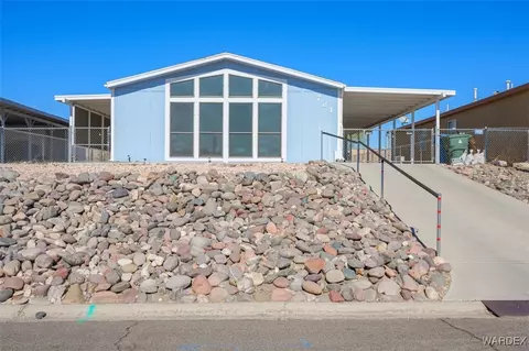 721 Holly St, Bullhead City, AZ 86442