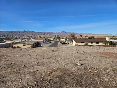 1468 Summit Dr, Bullhead City, AZ 86442