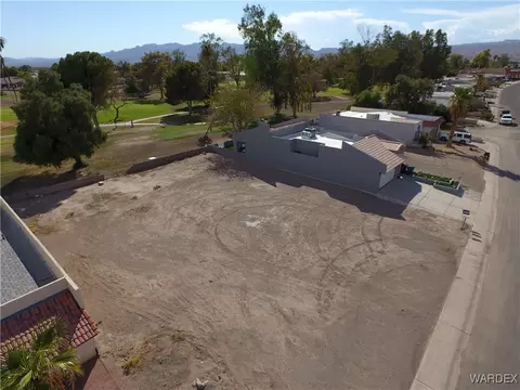 2645 Country Club Dr, Bullhead City, AZ 86442