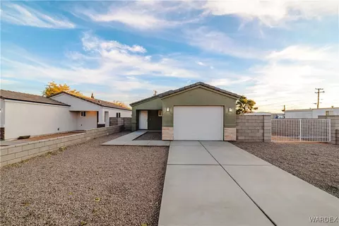 2620 Neal Ave, Kingman, AZ 86409