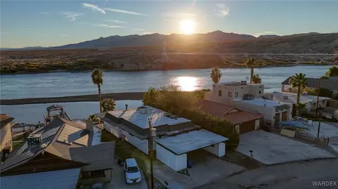 2053 Whitewater Dr, Bullhead City, AZ 86442