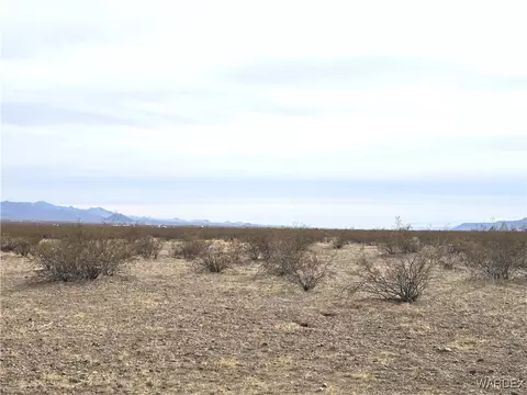 6234 W Anza Dr, Golden Valley, AZ 86413