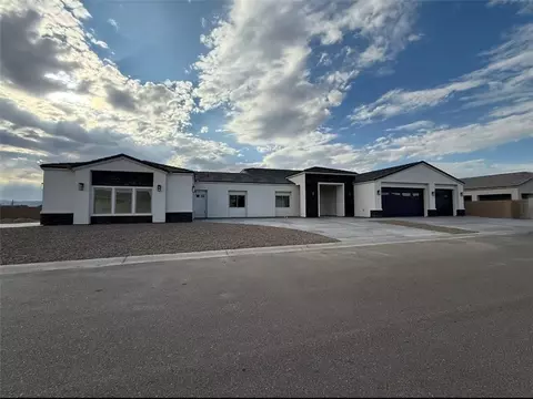 5541 S Honor Ave, Fort Mohave, AZ 86426