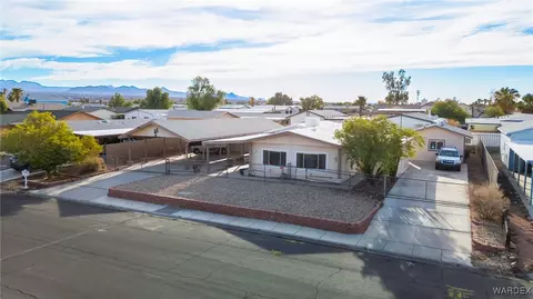 750 Roadrunner Dr, Bullhead City, AZ 86442