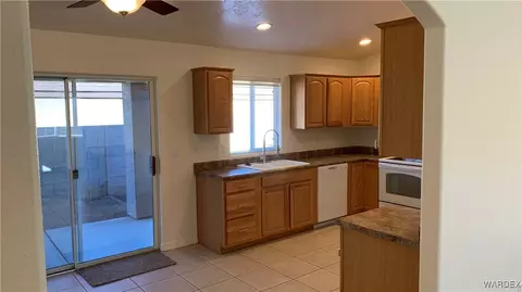 3429 N Apache St, Kingman, AZ 86401 photo 6
