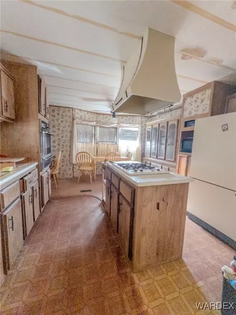 4796 E Monarch Dr, Topock, AZ 86436 photo 5