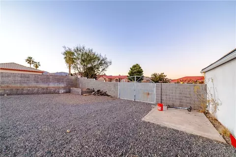 Exterior - 1208 E Cactus Valley Dr, Kingman, AZ 86409 photo 12 of 22