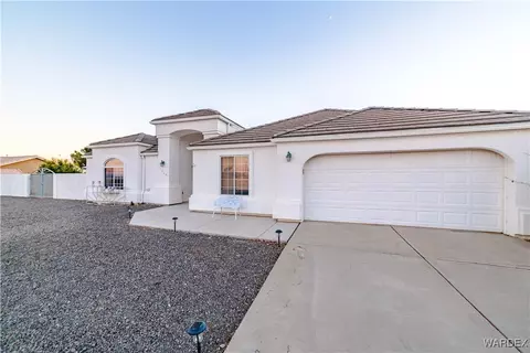 Exterior - 1208 E Cactus Valley Dr, Kingman, AZ 86409 photo 13 of 22