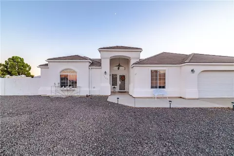 Exterior - 1208 E Cactus Valley Dr, Kingman, AZ 86409 photo 2 of 22