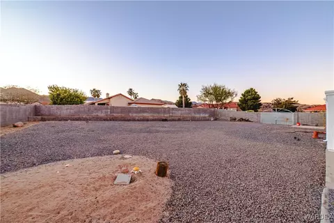 Exterior - 1208 E Cactus Valley Dr, Kingman, AZ 86409 photo 20 of 22