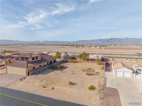 5201 S Antelope Dr, Fort Mohave, AZ 86426