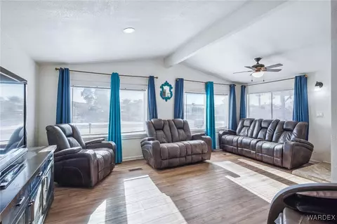 639 Ramar Rd, Bullhead City, AZ 86442