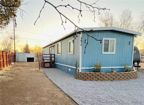 3674 E Robin Ln, Kingman, AZ 86409